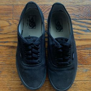 All Black VANS